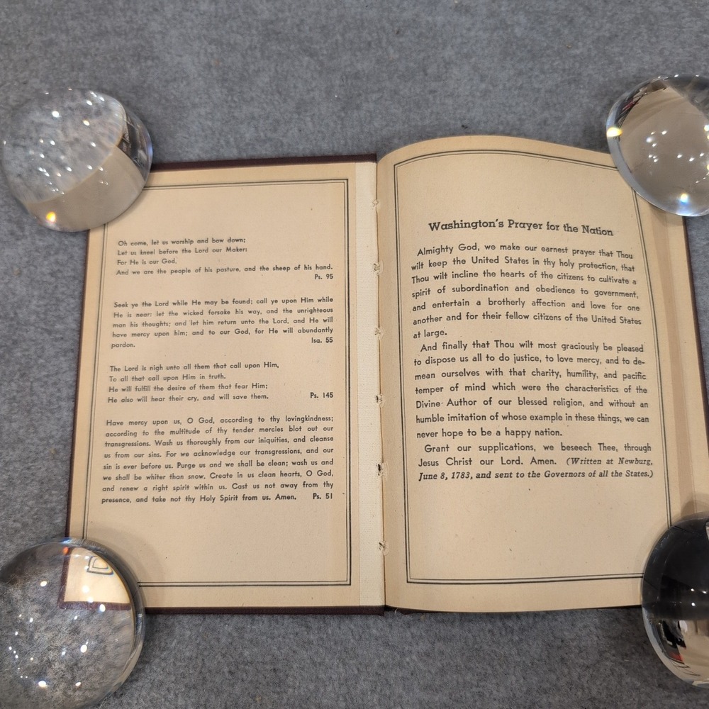 Vintage Song and Service Book for Ship and Field Army‎ Navy 1942 - Picture 2 of 6